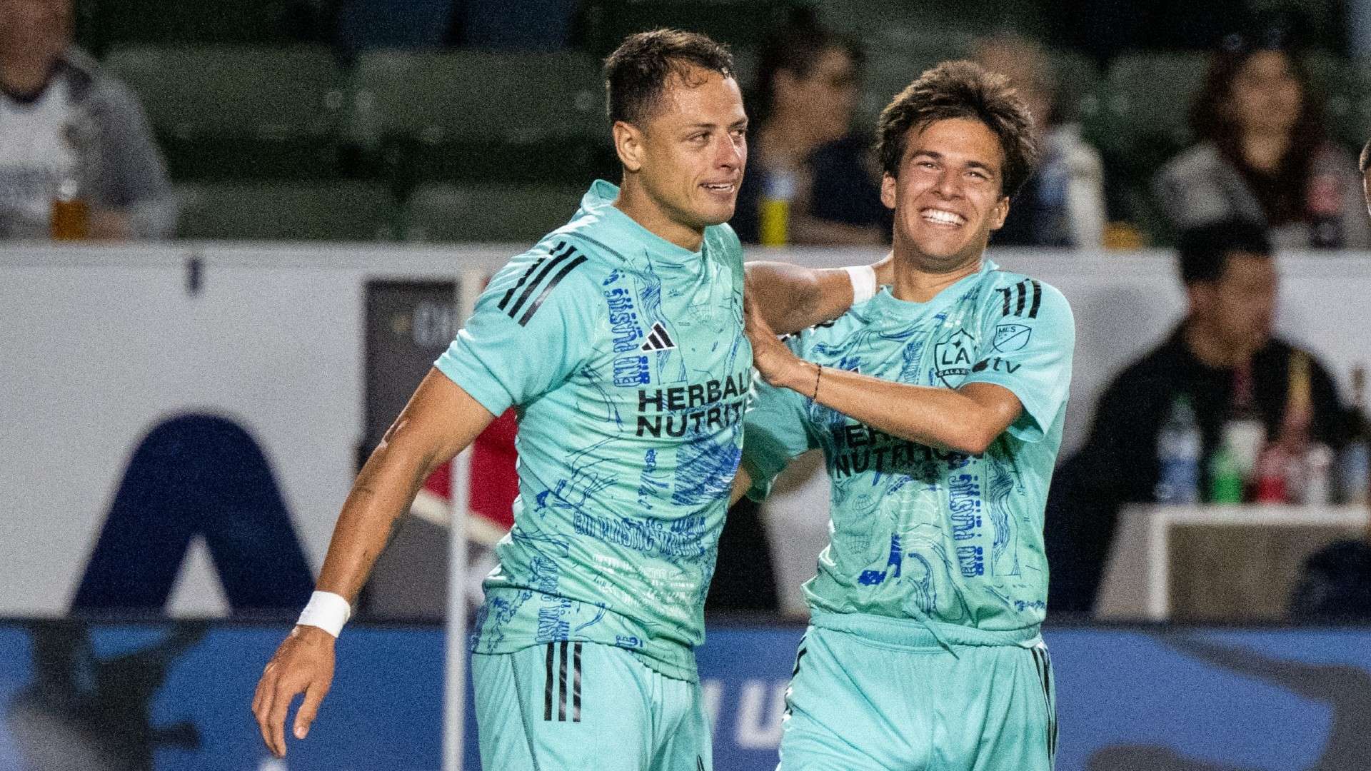 布伦森狂砍28分，尼克斯惊险战胜独行侠！